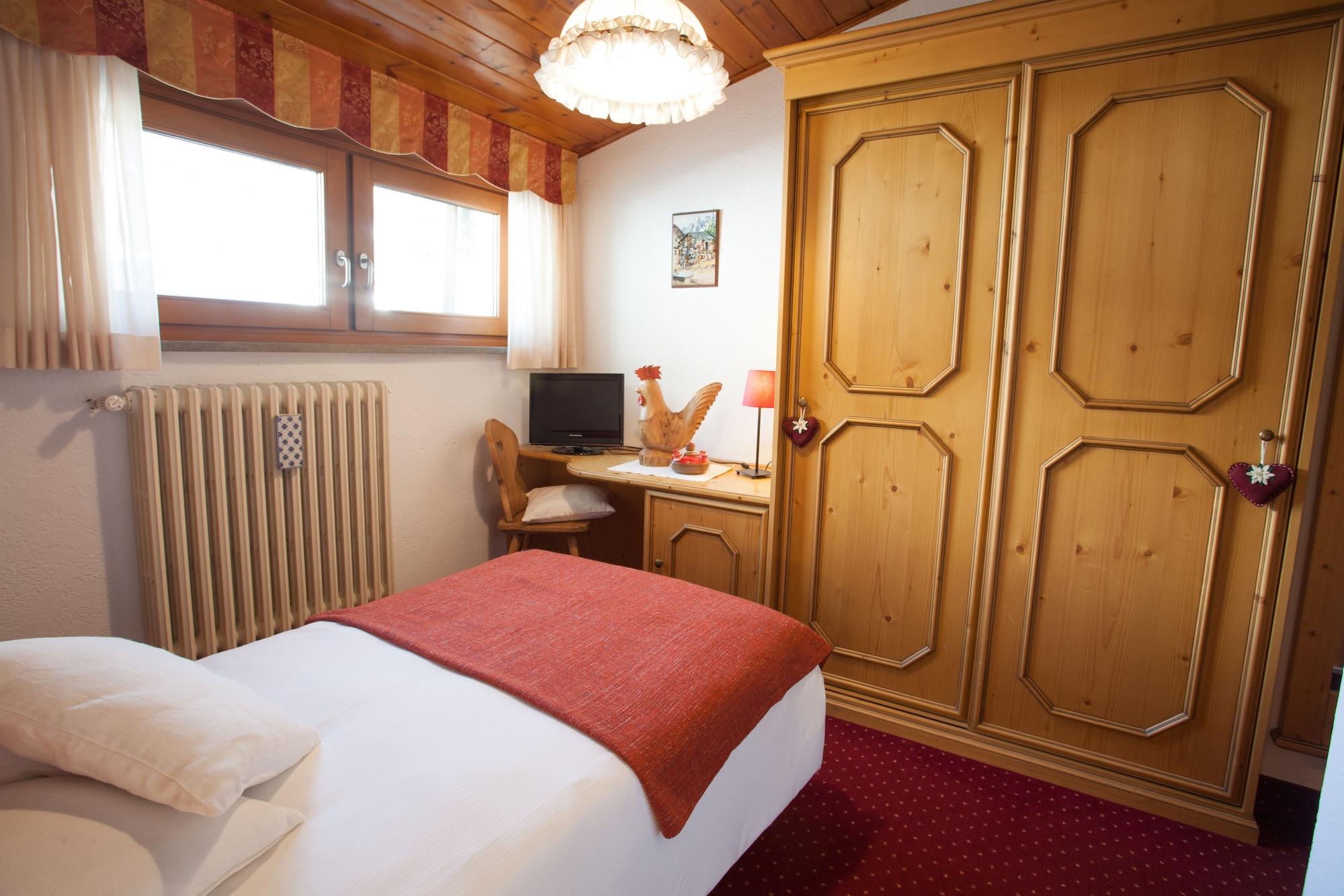 Vallee Blanche Hotel