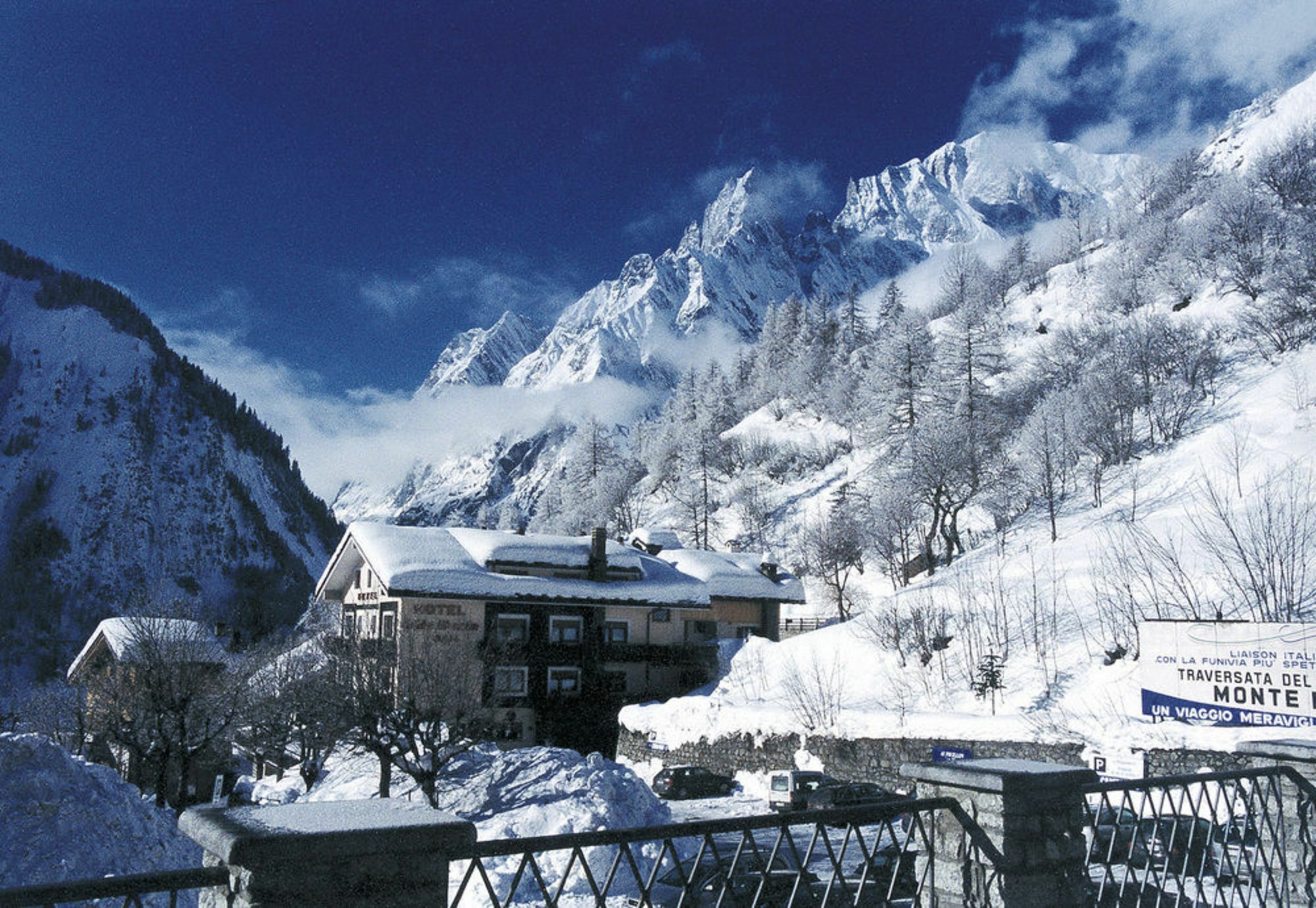 Vallee Blanche Hotel